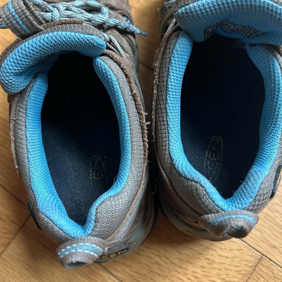 Women’s Keen Voyageur Hiking Outdoor Leather Shoes brown and blue size 6 - Picture 8 of 9